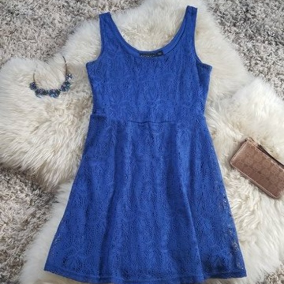 Metaphor Dresses & Skirts - Blue Lace Fit & Flare Skater Dress Size Small P
